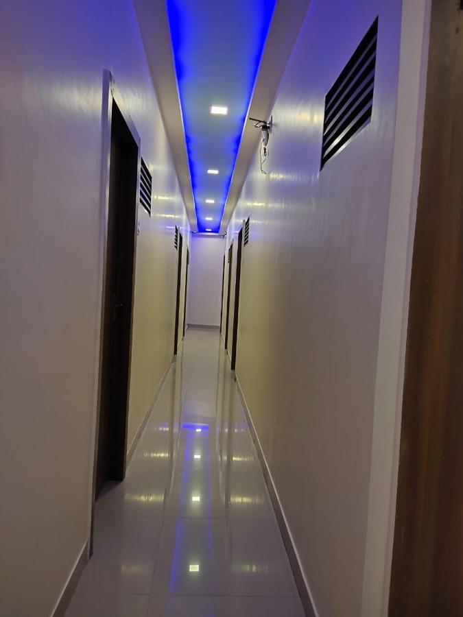 Hotel Golden Galaxy Mumbai Exterior foto